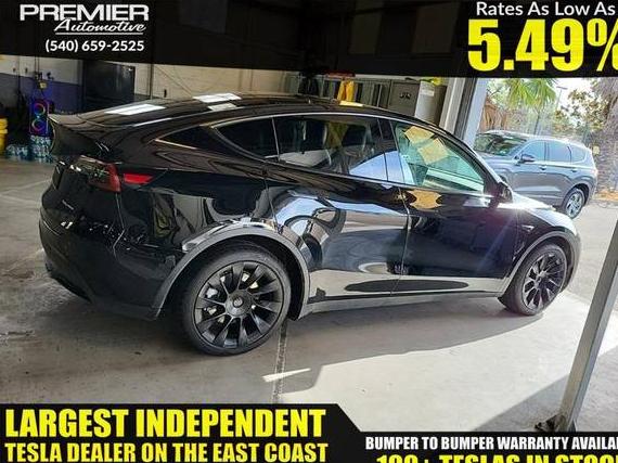 TESLA MODEL Y 2022 7SAYGDEE7NF421963 image
